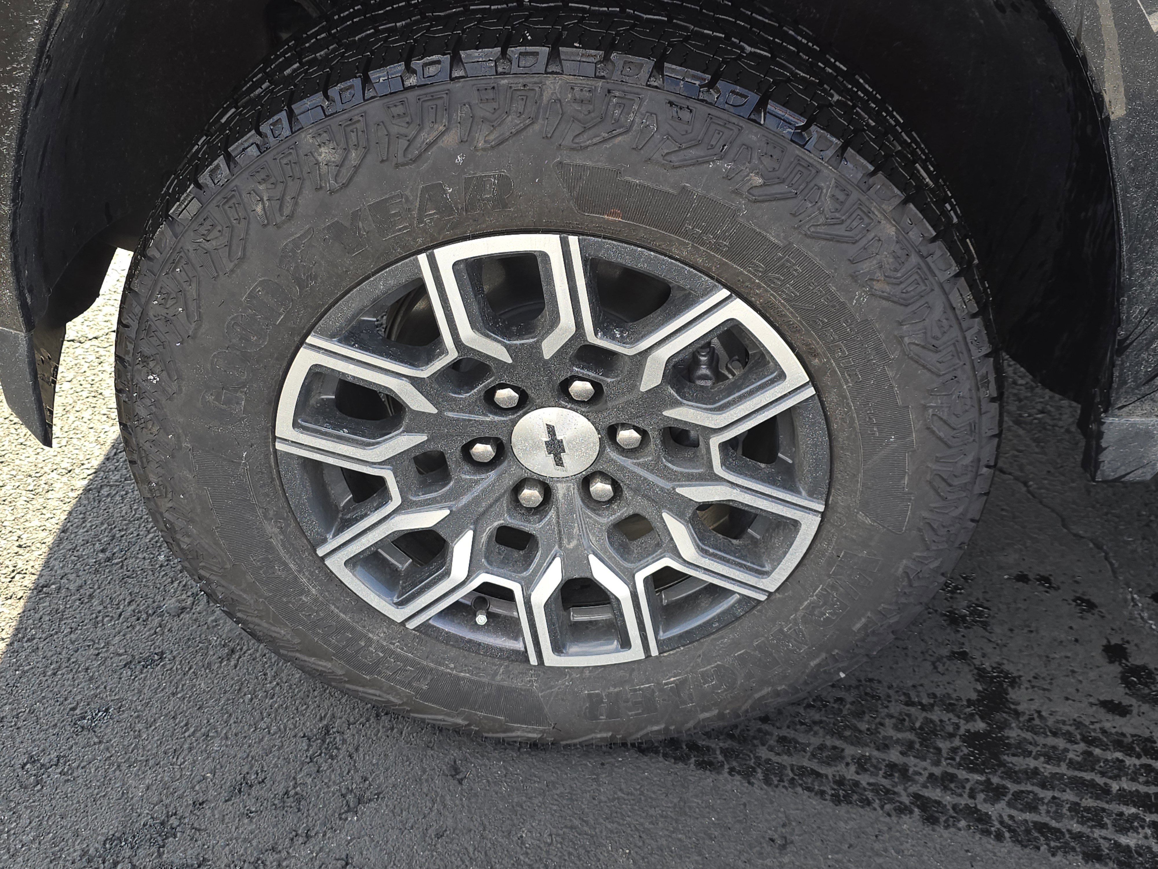 New 2026 Chevrolet Colorado Z71 image 13