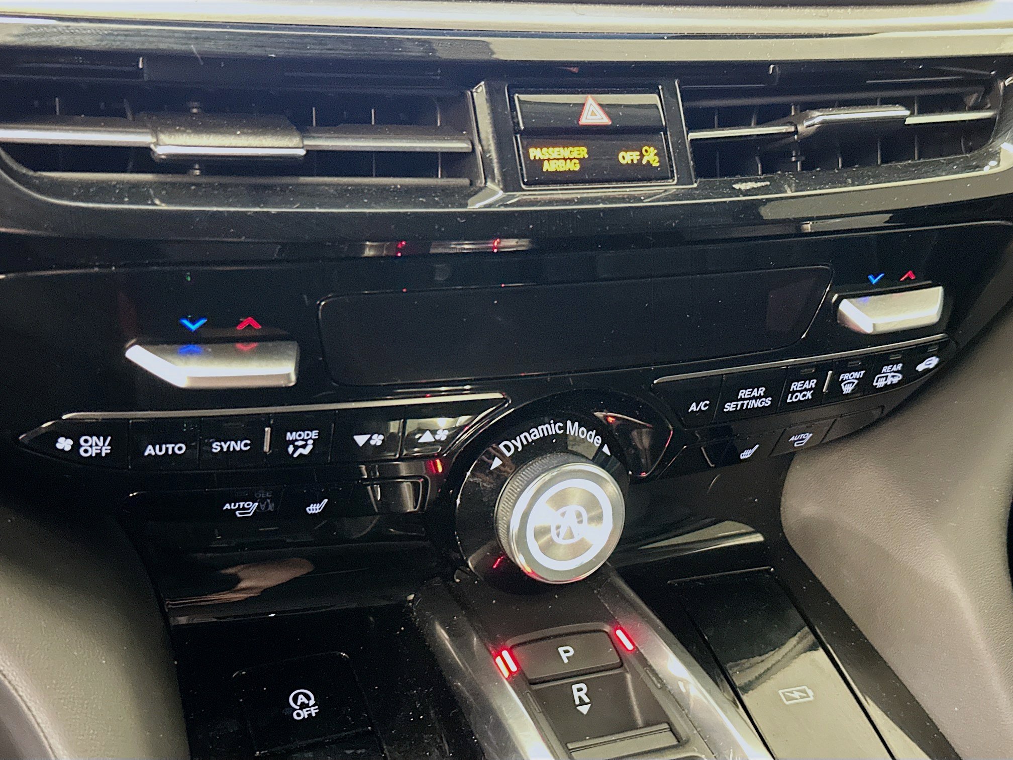 Used 2025 Acura MDX SH-AWD w/ Technology Package image 24