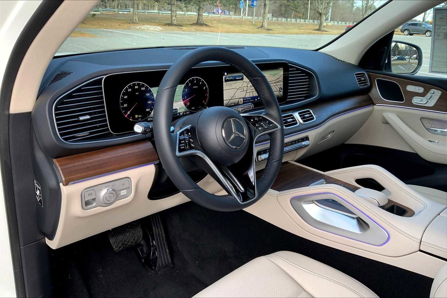 Certified 2025 Mercedes-Benz GLE 350 4MATIC image 9
