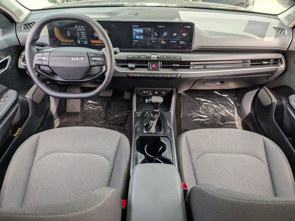 Used 2025 Kia K4 LXS image 25