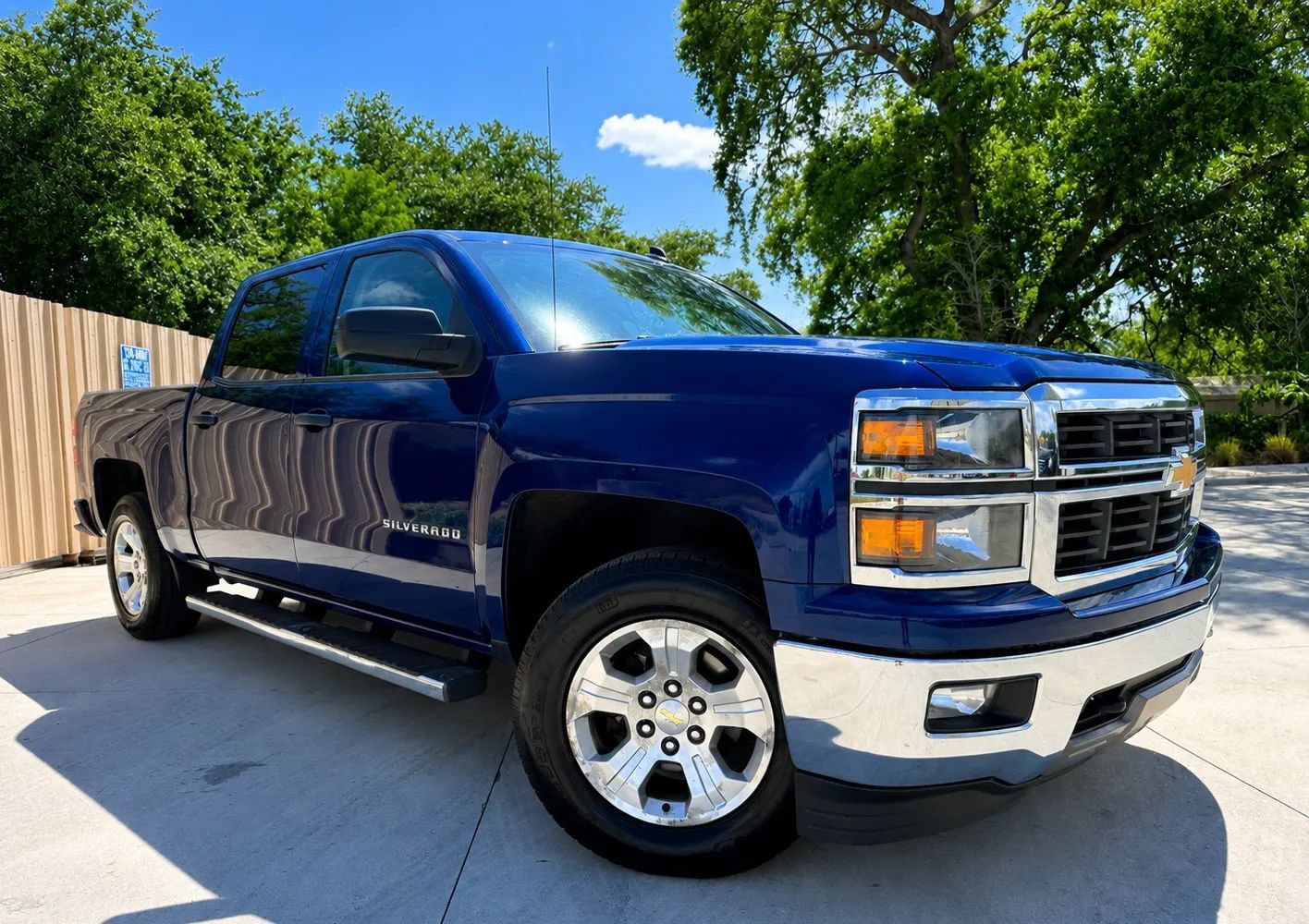 Used 2014 Chevrolet Silverado 1500 LT w/ All Star Edition AWD/4WD image 2