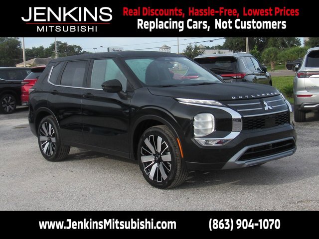 New 2025 Mitsubishi Outlander SE