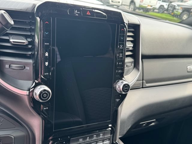 New 2026 RAM 2500 Big Horn AWD/4WD image 11