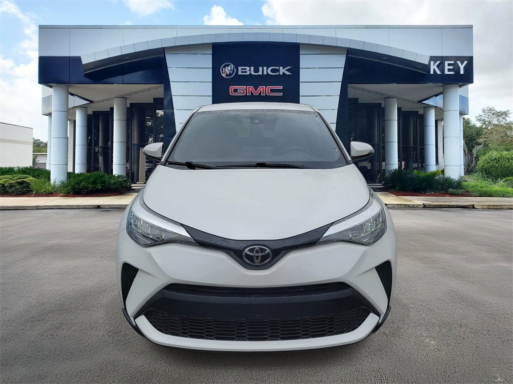 Used 2020 Toyota C-HR LE image 2