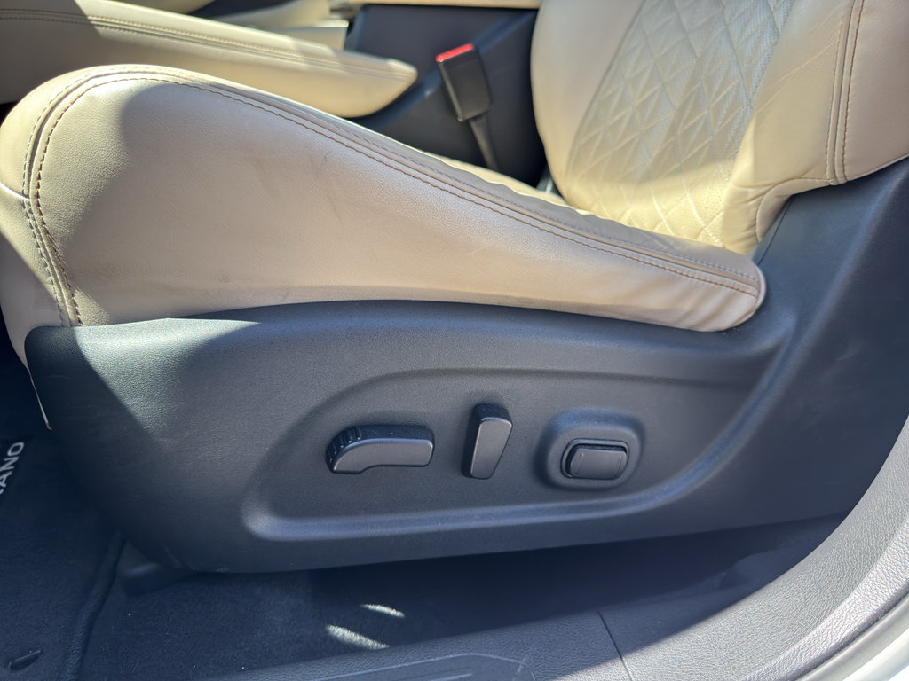 Used 2021 Nissan Murano Platinum w/ Cargo Package AWD/4WD image 13