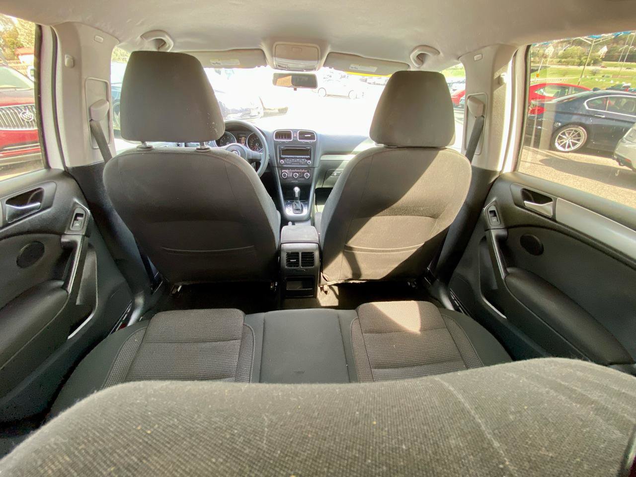 Used 2013 Volkswagen Golf 4-Door FWD image 14