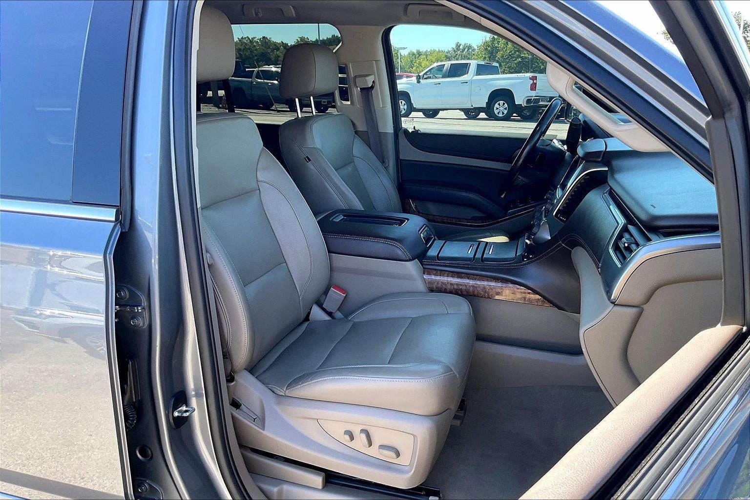 Used 2020 Chevrolet Tahoe Premier w/ Max Trailering Package AWD/4WD image 7