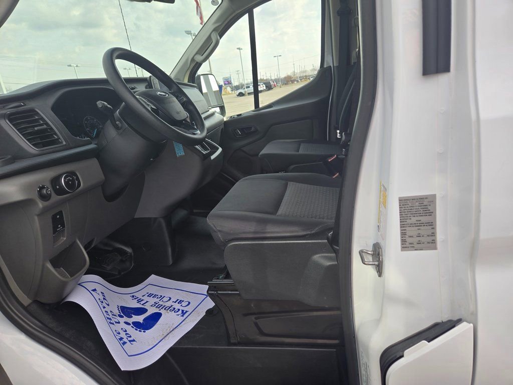 Used 2024 Ford Transit 250 Low Roof w/ Exterior Upgrade Package RWD image 7