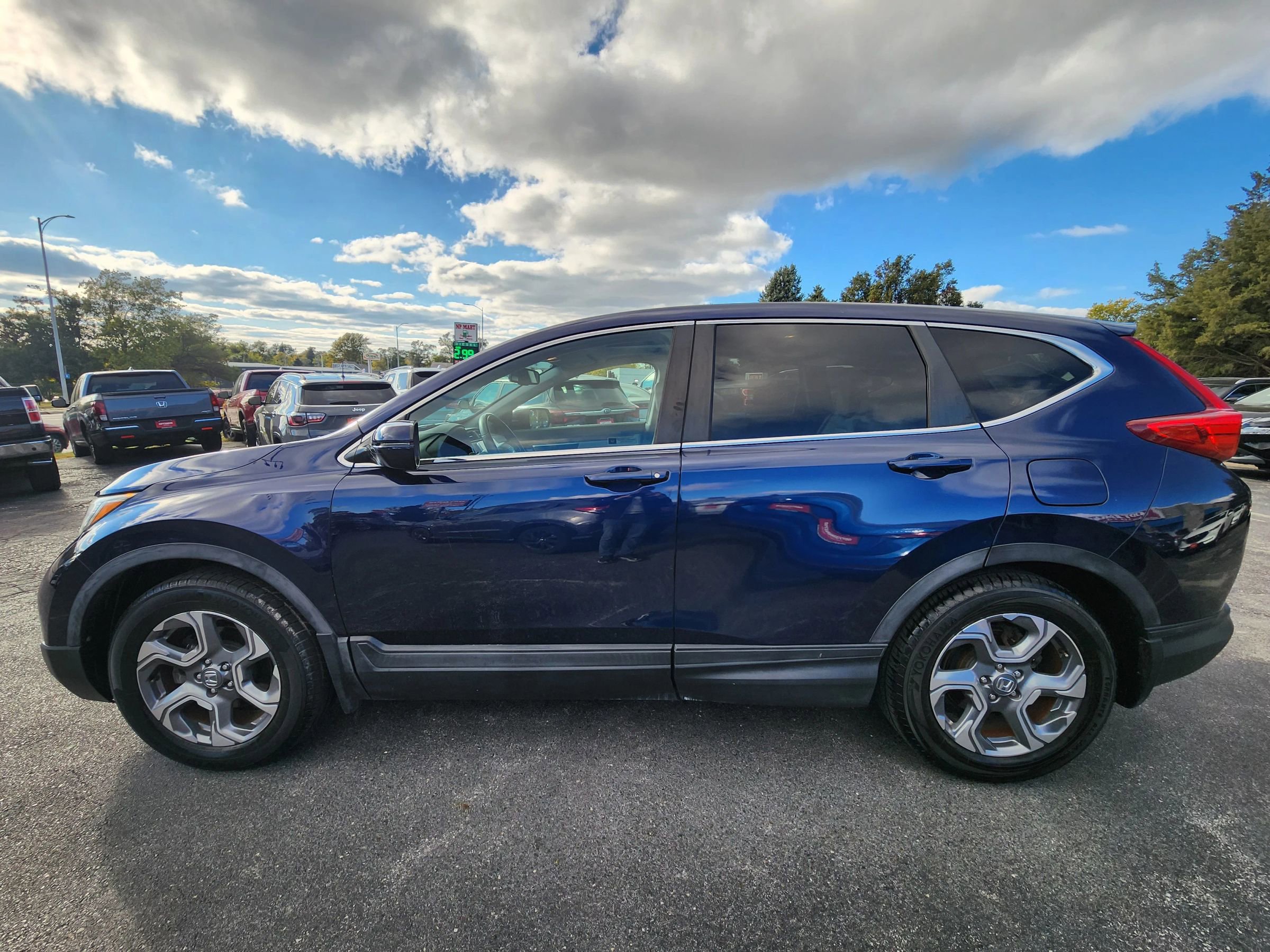 Used 2017 Honda CR-V EX-L image 4