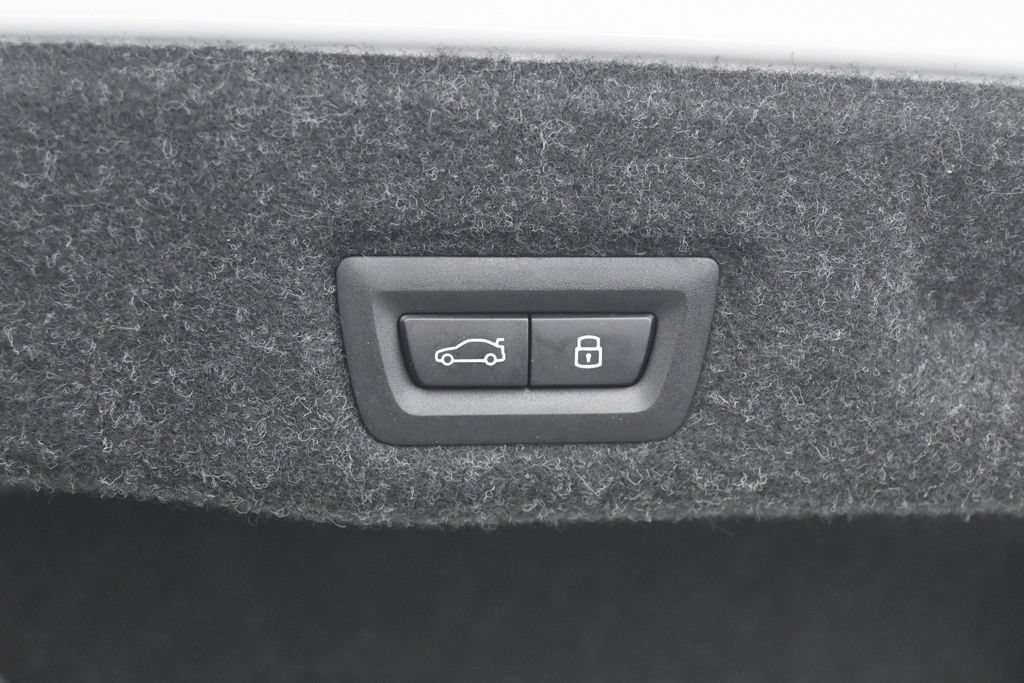 Used 2026 BMW 540i xDrive AWD/4WD image 43