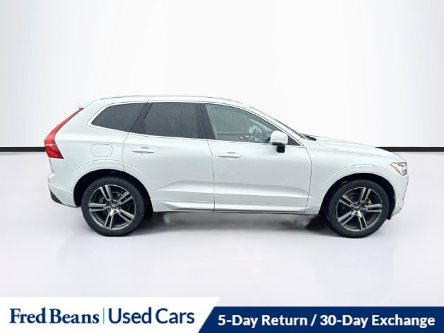 Used 2018 Volvo XC60 T5 Momentum w/ Vision Package AWD/4WD image 10