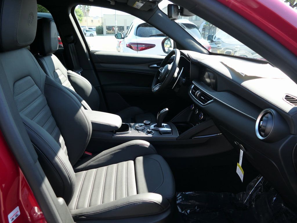 New 2024 Alfa Romeo Stelvio Quadrifoglio w/ Active Assist Plus Package image 27