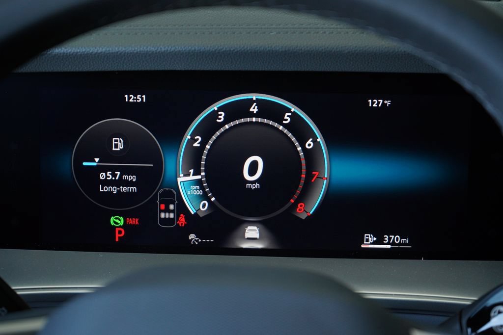 New 2026 Volkswagen Tiguan SE R-Line FWD image 24