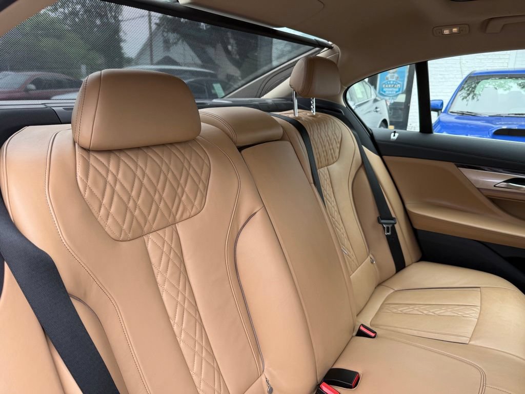 Used 2016 BMW 750i xDrive AWD/4WD image 29