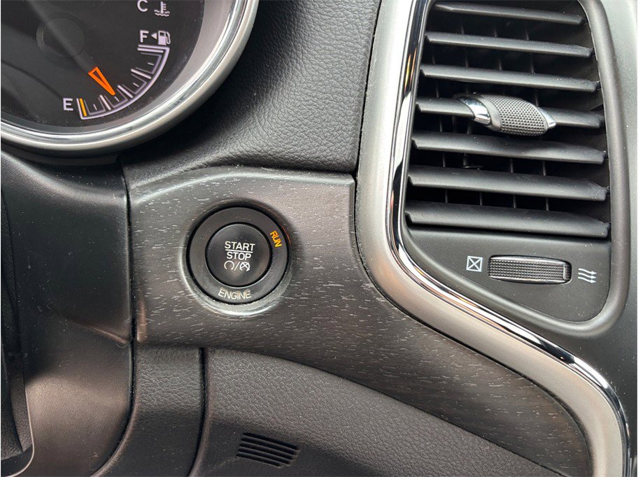 Used 2015 Jeep Grand Cherokee Altitude RWD image 25