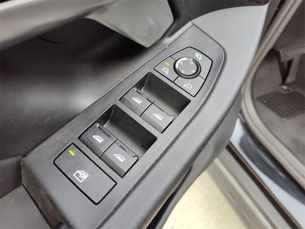 Used 2024 BMW 530i w/ Premium Package image 21