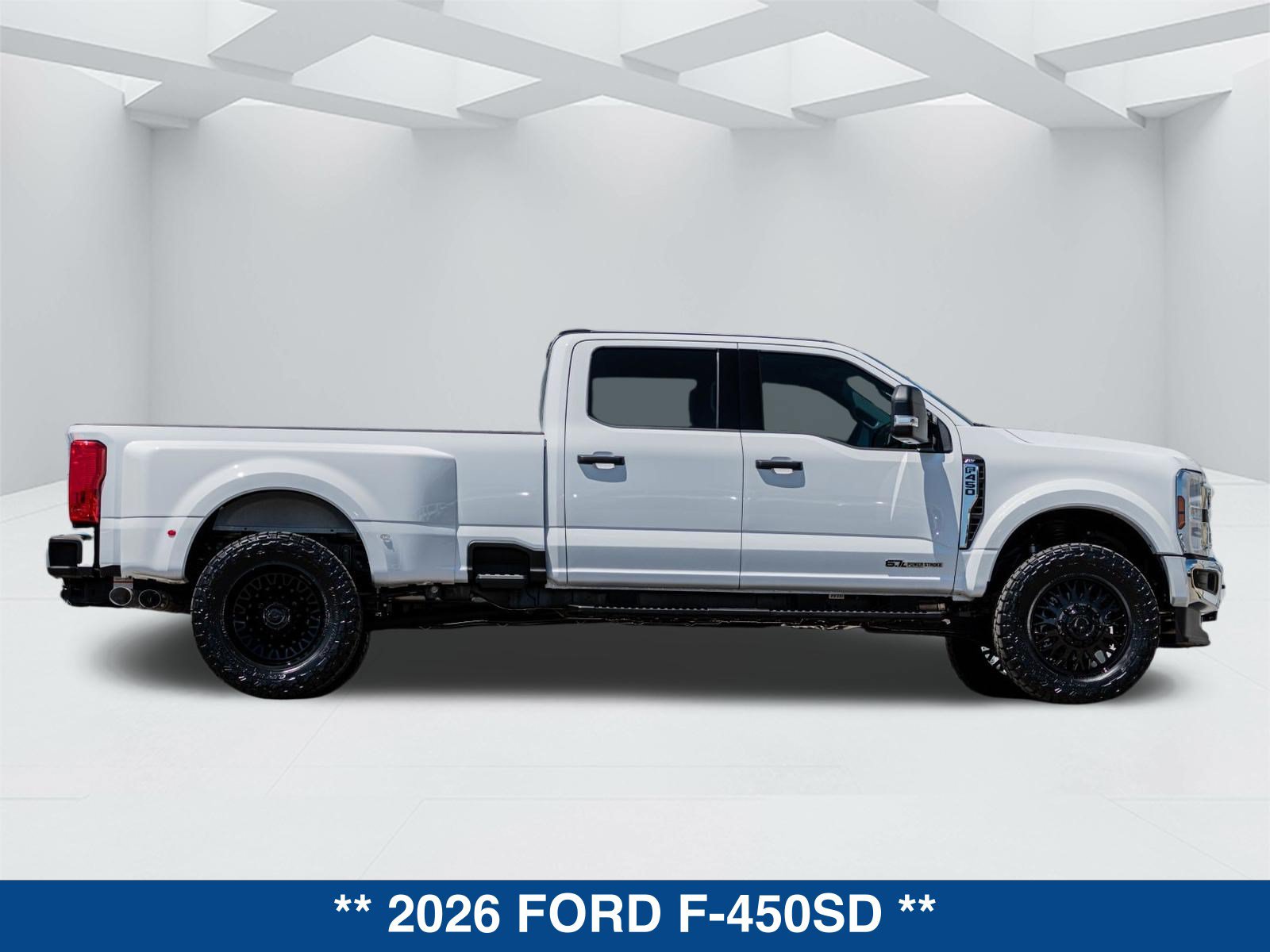 New 2026 Ford F450 XLT w/ FX4 Off-Road Package AWD/4WD image 3