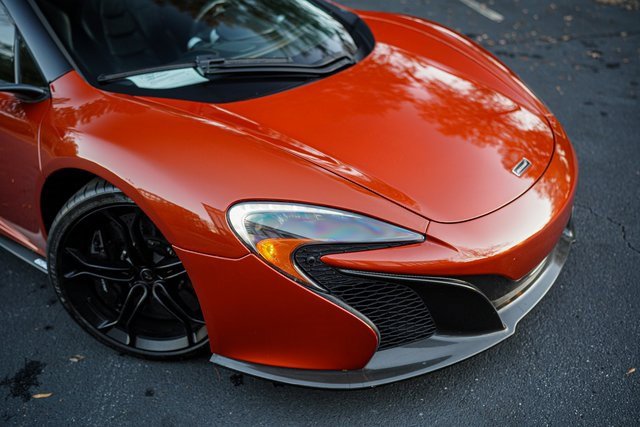 Used 2016 McLaren 650S Spider image 9