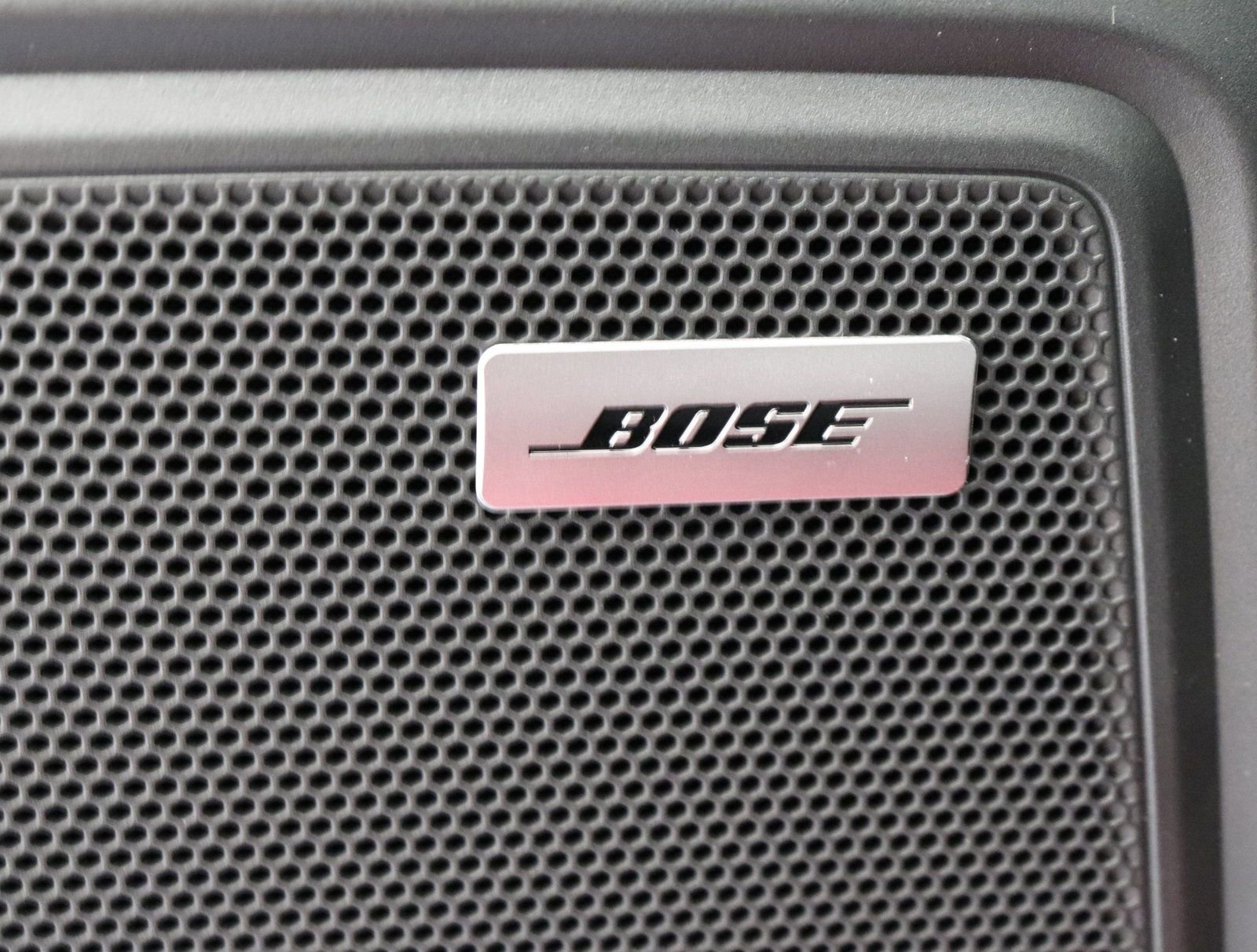 Used 2025 Porsche Macan image 28