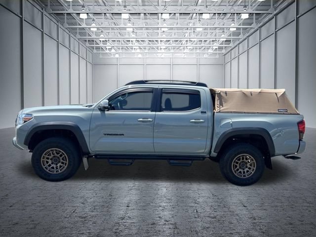 Used 2022 Toyota Tacoma SR5 w/ Trail Edition AWD/4WD image 2