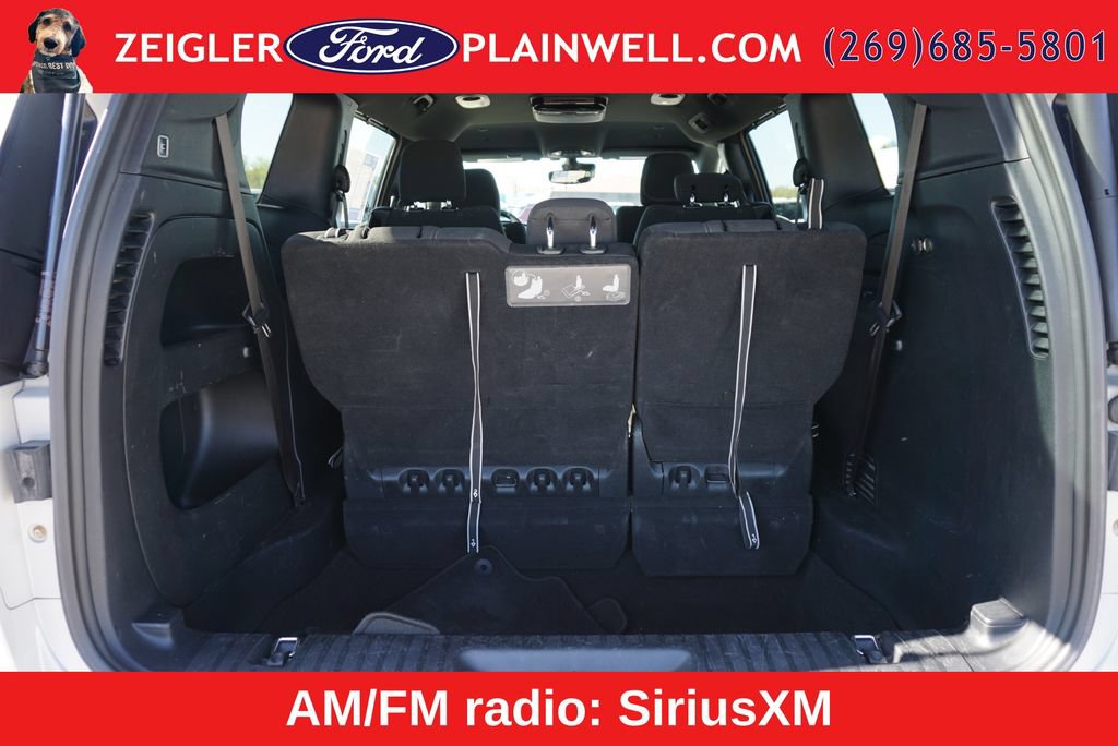 Used 2020 Chrysler Pacifica Touring w/ Advanced Safetytec Group FWD image 10