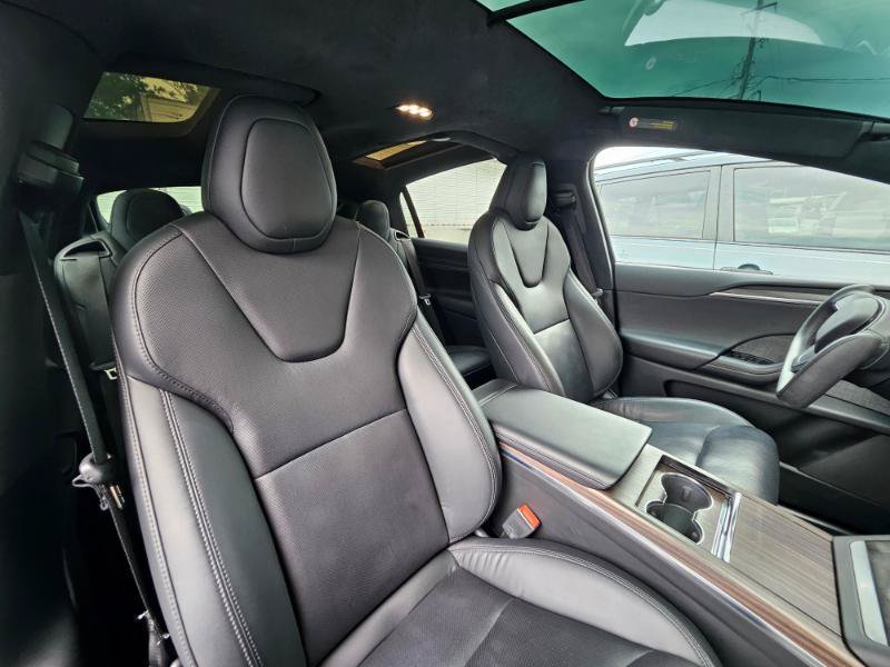 Used 2023 Tesla Model X AWD/4WD image 60