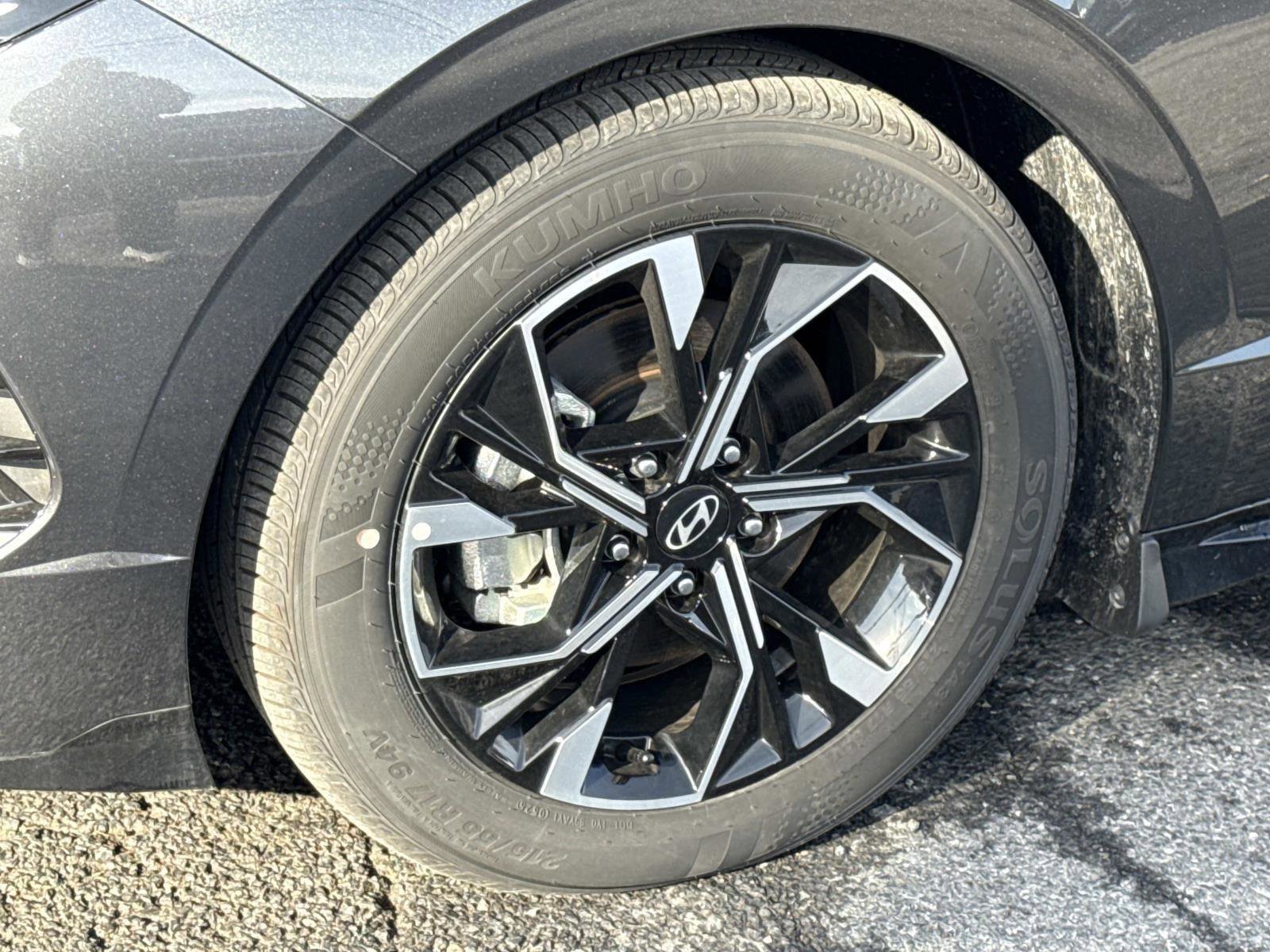 New 2025 Hyundai Sonata SEL image 17