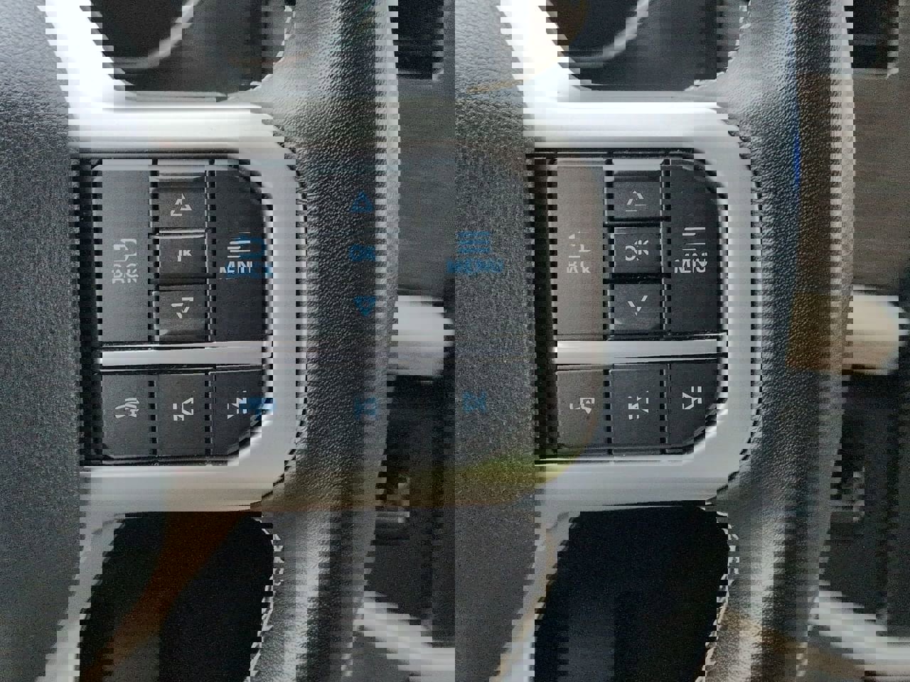 Used 2024 Ford Expedition Max Limited image 14