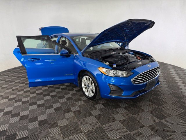 Used 2019 Ford Fusion SE FWD image 11