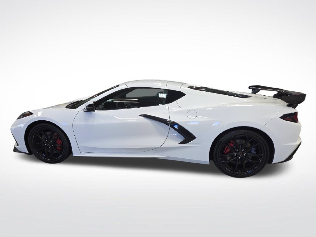 New 2027 Chevrolet Corvette Stingray Coupe w/ Z51 Performance Package RWD image 2