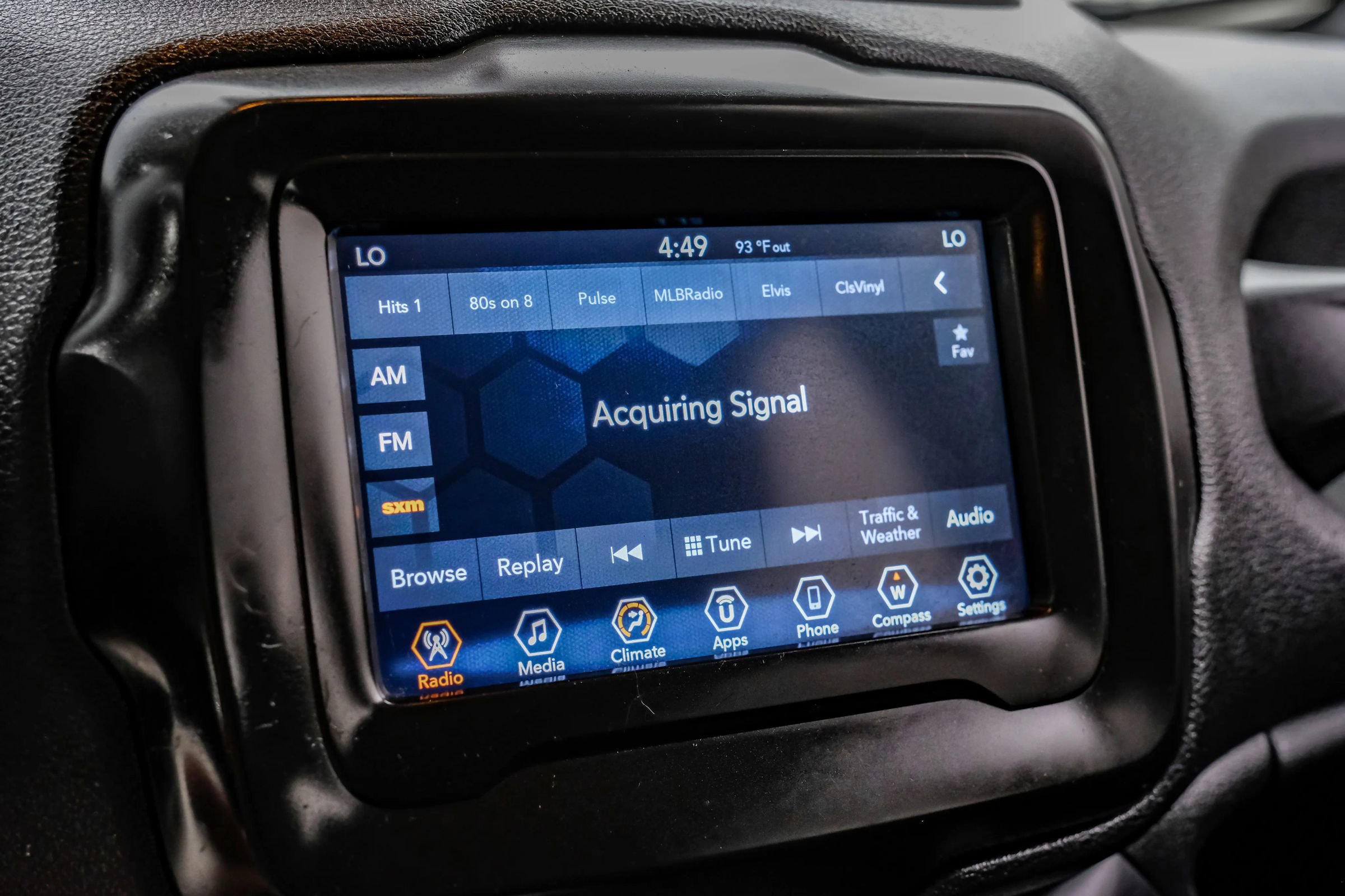 Used 2020 Jeep Renegade Latitude image 30