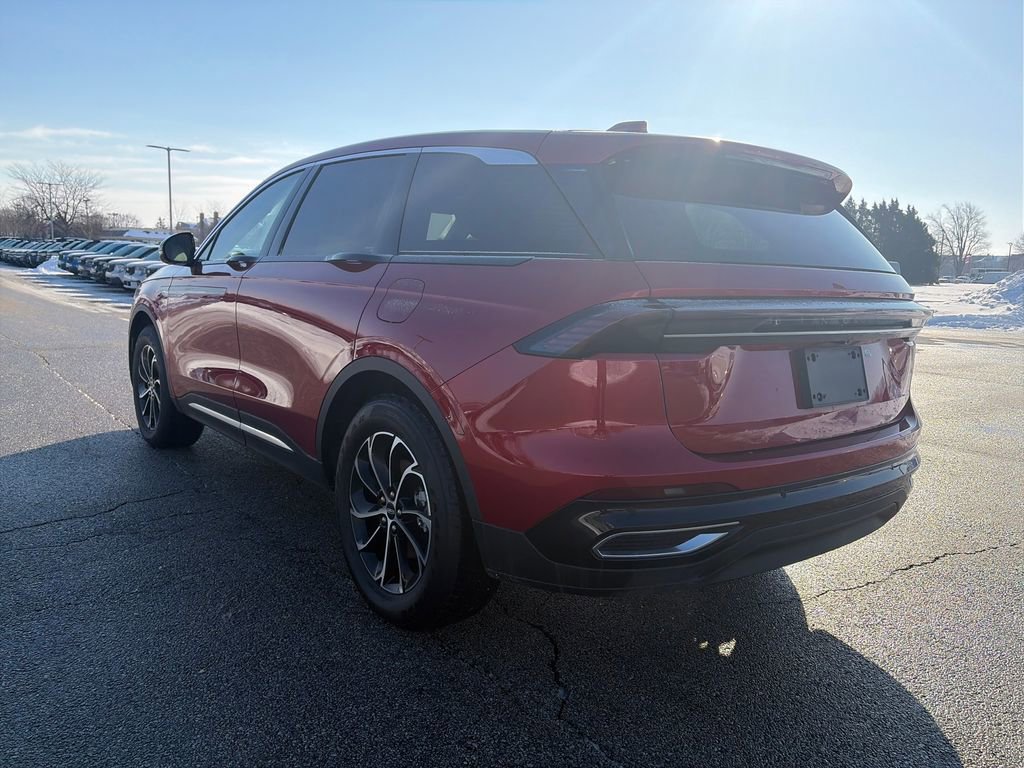 Used 2025 Lincoln Nautilus Premier w/ Equipment Group 102A AWD/4WD image 5