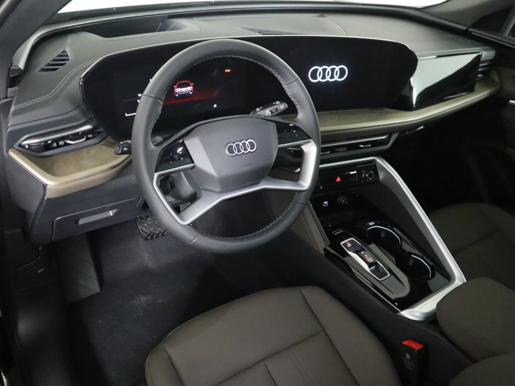 Used 2025 Audi Q5 Premium w/ Premium Plus AWD/4WD image 10