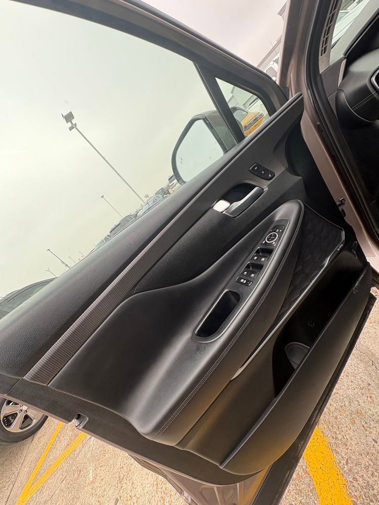 Used 2019 Hyundai Santa Fe FWD image 9