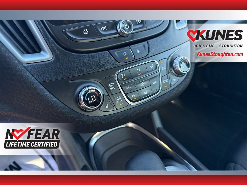 Used 2024 Chevrolet Malibu LT image 27