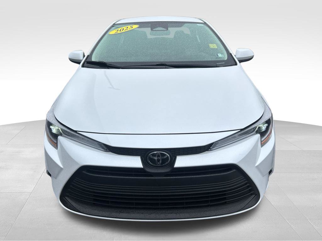 Certified 2025 Toyota Corolla LE FWD image 8