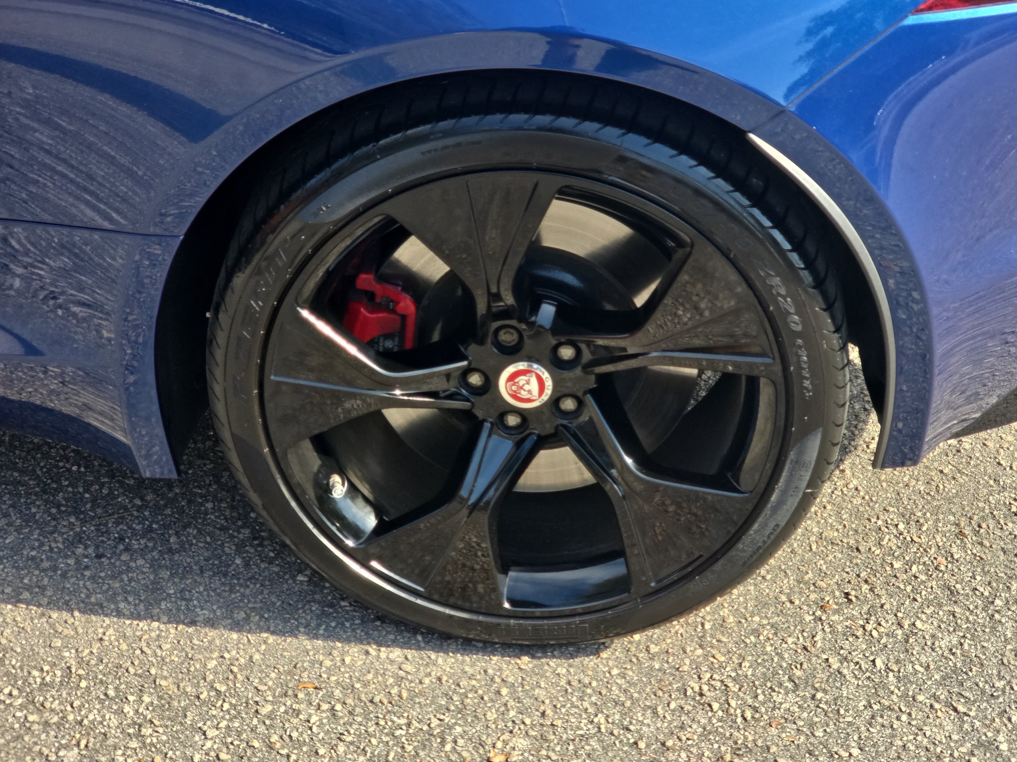 Certified 2023 Jaguar F-TYPE Convertible RWD image 29
