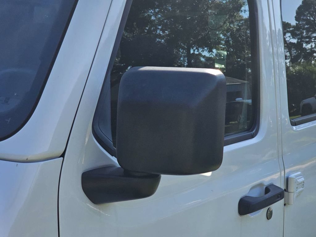 Used 2020 Jeep Wrangler Unlimited Sahara AWD/4WD image 9