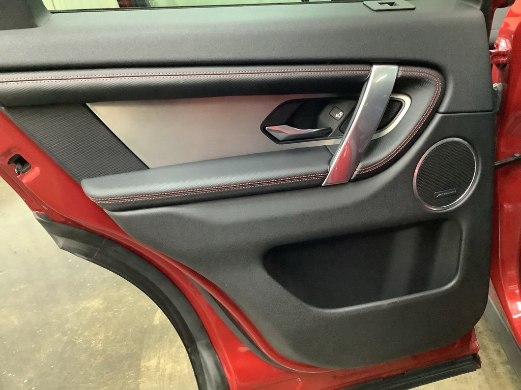 Used 2021 Land Rover Discovery Sport SE R-Dynamic image 26