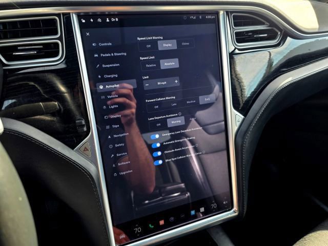 Used 2017 Tesla Model X 75D AWD/4WD image 46
