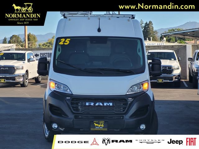 Used 2025 RAM ProMaster 2500 w/ Convenience Group FWD image 2