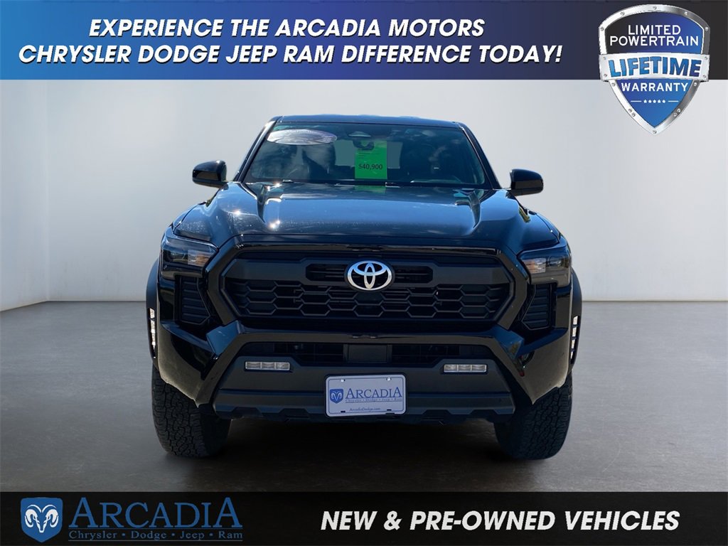 Used 2024 Toyota Tacoma TRD Off-Road image 8