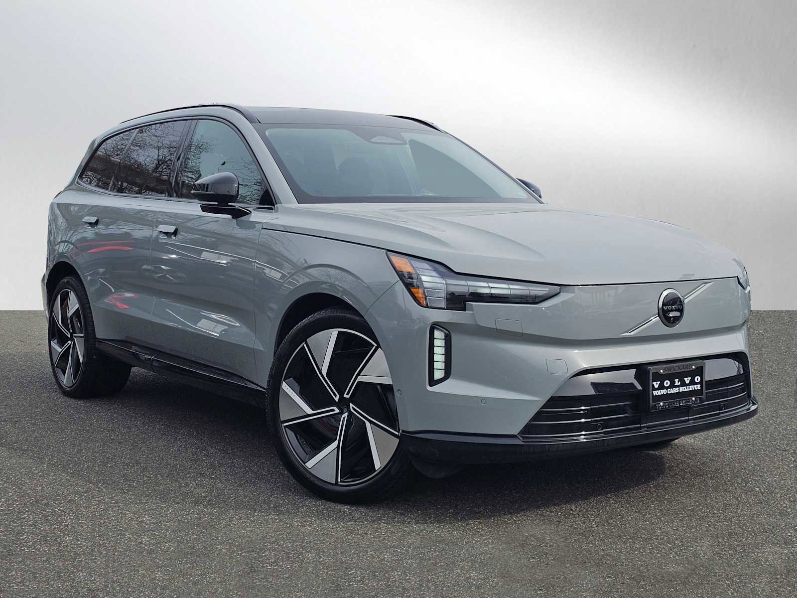 New 2026 Volvo EX90 Ultra