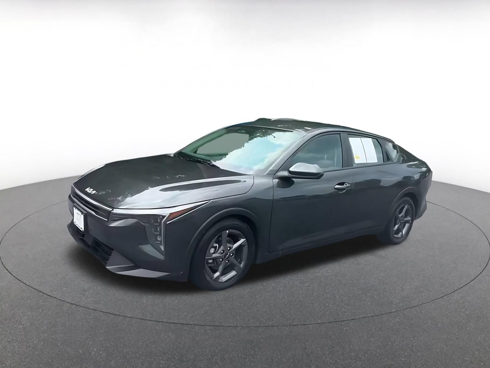 Used 2025 Kia K4 FWD image 8