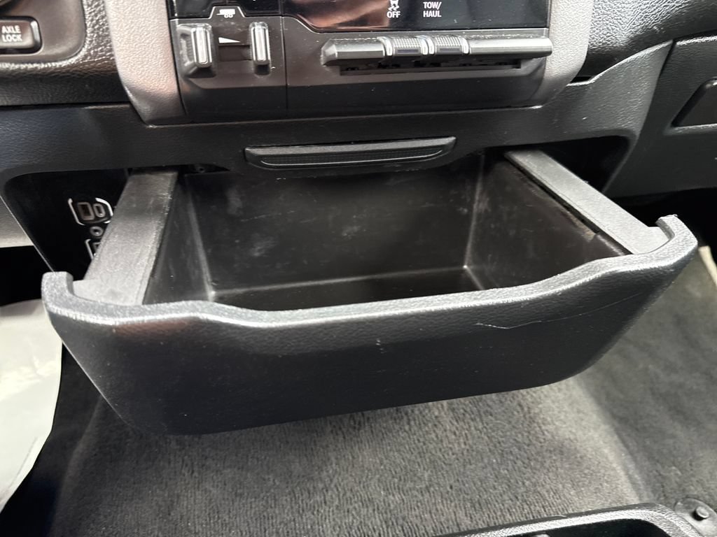 Used 2023 RAM 1500 Big Horn AWD/4WD image 32