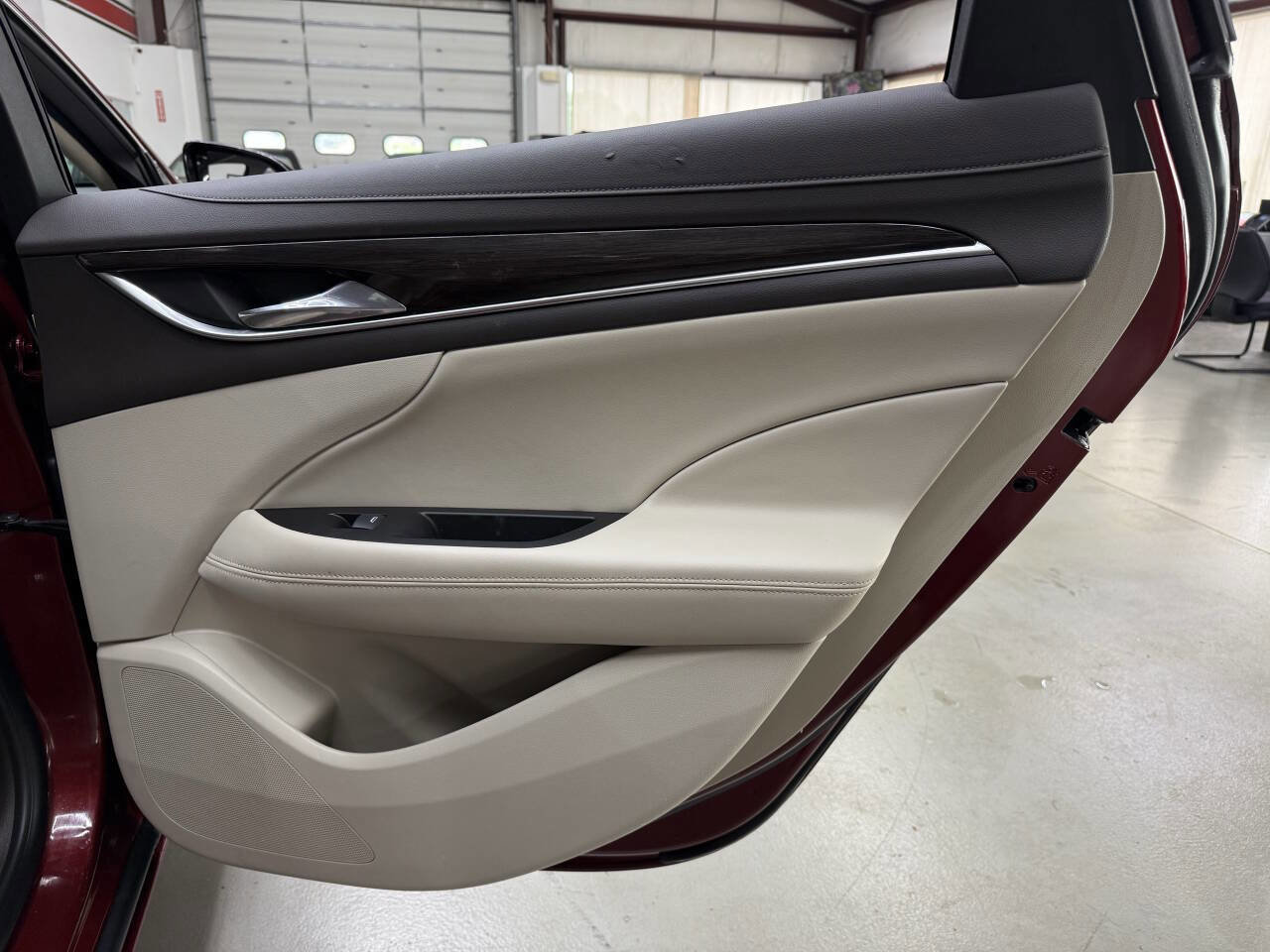 Used 2017 Buick LaCrosse Preferred image 14