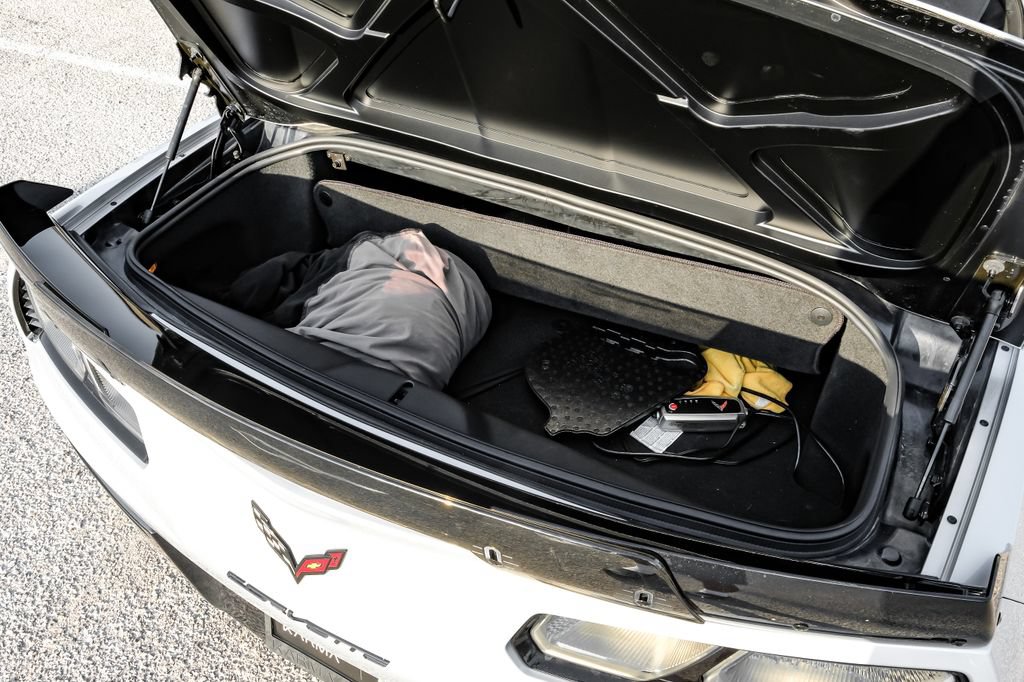 Used 2018 Chevrolet Corvette Z06 RWD image 48