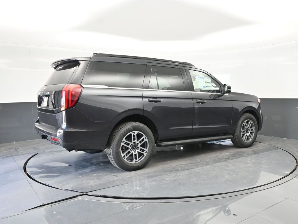New 2025 Ford Expedition Active image 10
