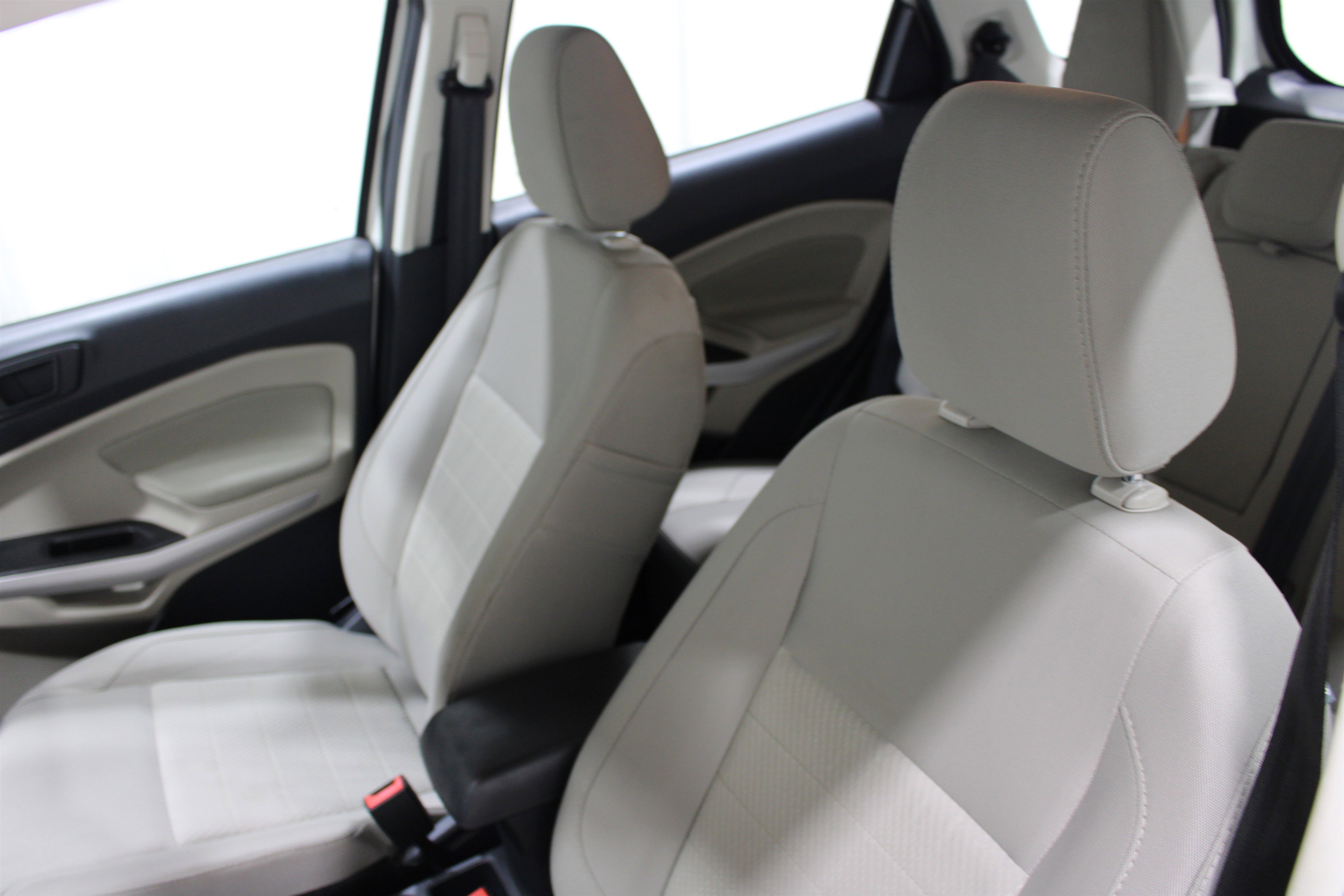 Used 2021 Ford EcoSport S FWD image 4