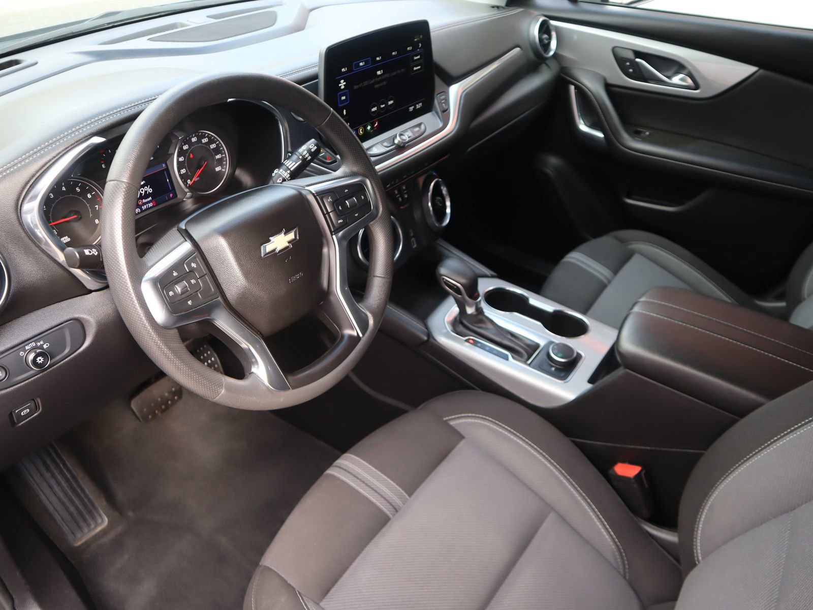 Used 2023 Chevrolet Blazer LT image 36